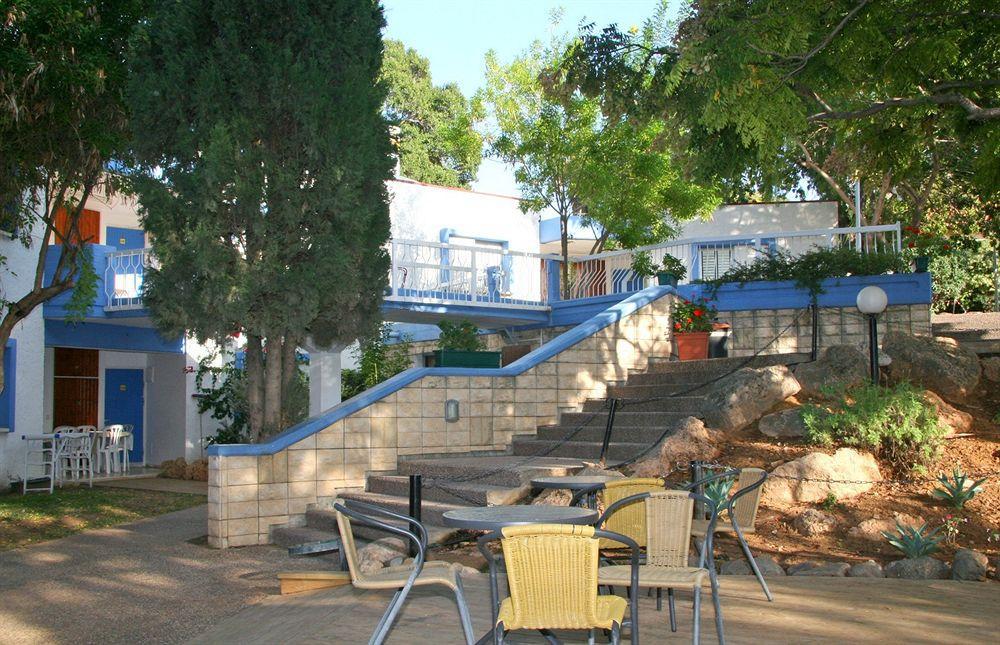 Travel Hotel Gesher Haziv Εξωτερικό φωτογραφία
