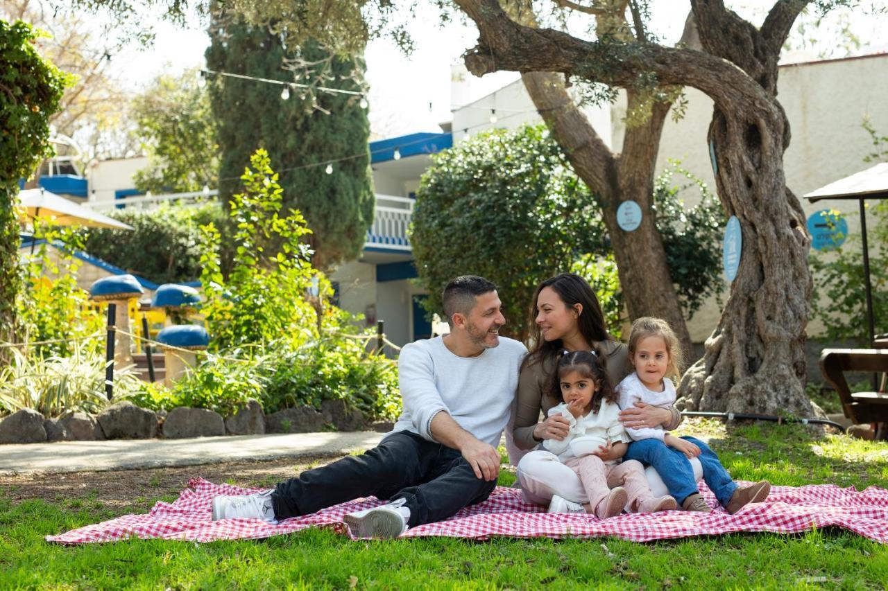 Travel Hotel Gesher Haziv Εξωτερικό φωτογραφία