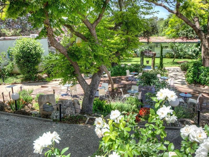Travel Hotel Gesher Haziv Εξωτερικό φωτογραφία