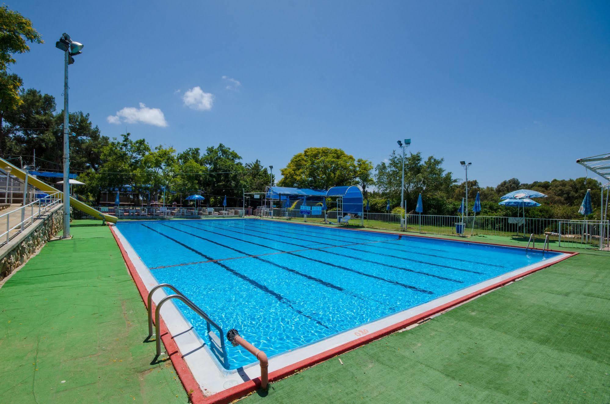 Travel Hotel Gesher Haziv Εξωτερικό φωτογραφία